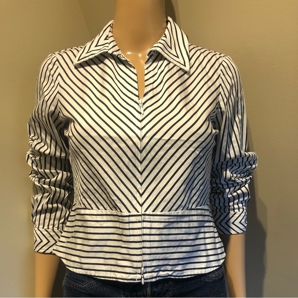 Jones of New York peplum signature striped zip up collared shirt - Picture 1 of 10